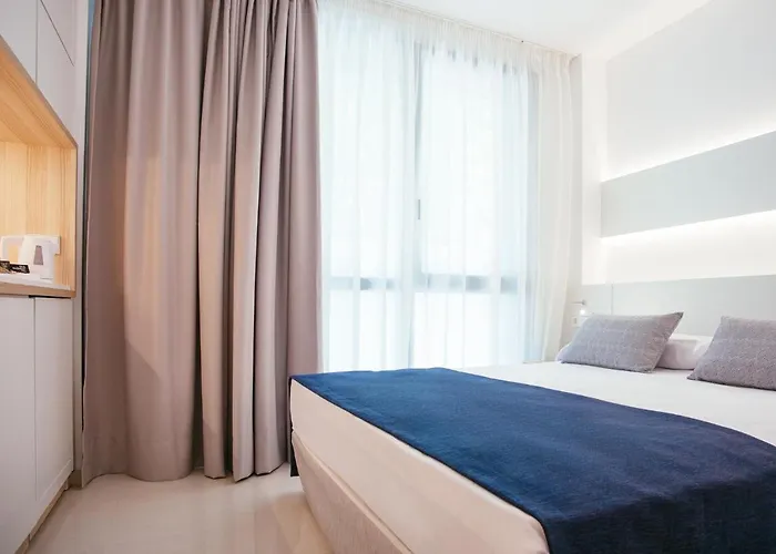 Hotel Globales Acis Y Galatea Madrid