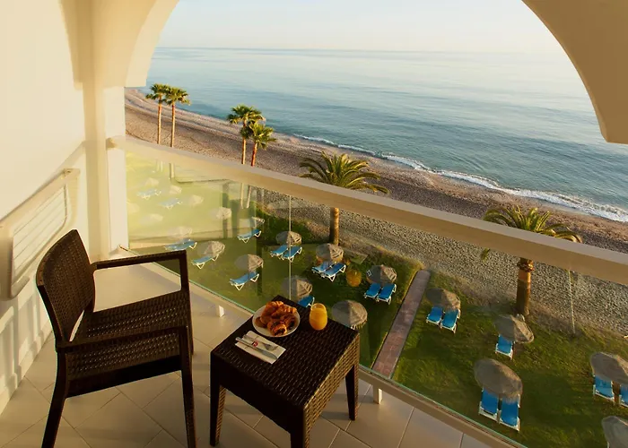 Ona Marinas De Nerja Spa Resort